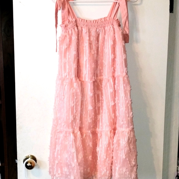 ⭐Pink Dress Women's Size Medium Mini - Picture 1 of 9
